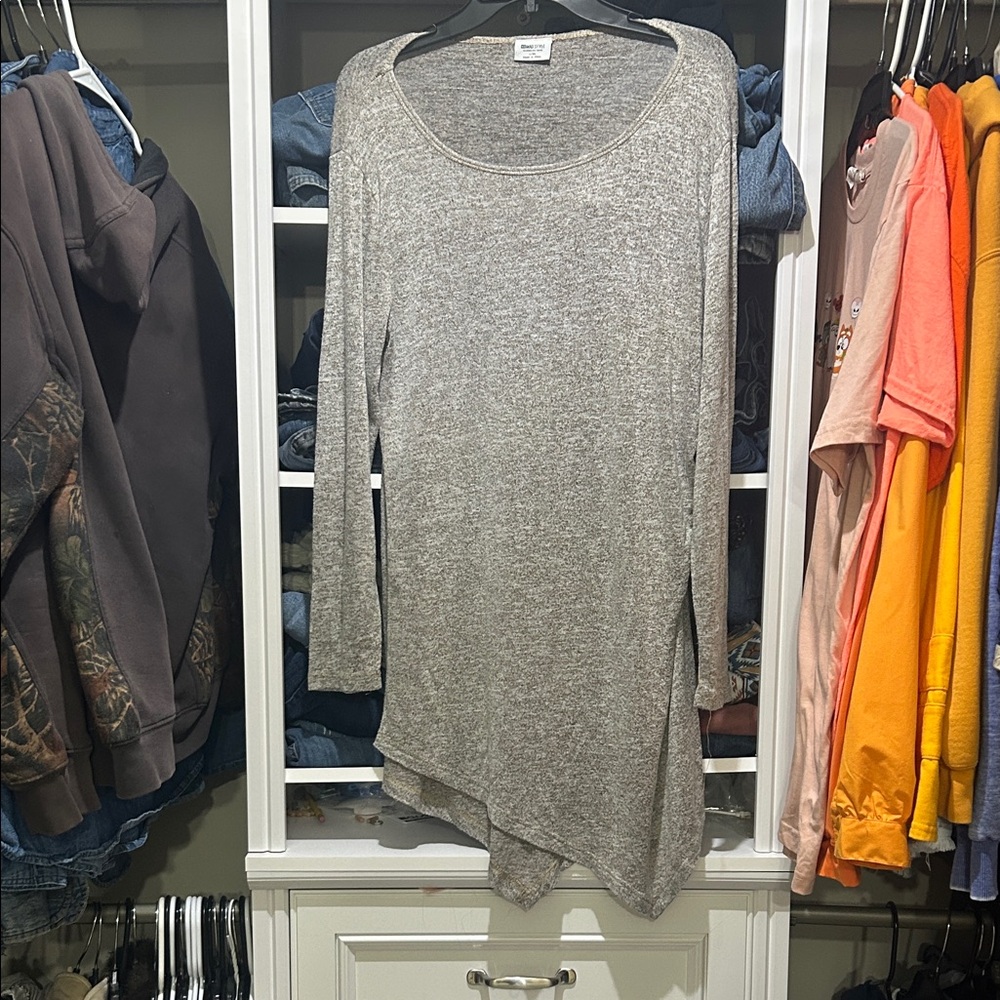 Light Gray-brown Asymmetric Hem Long Sleeve Top